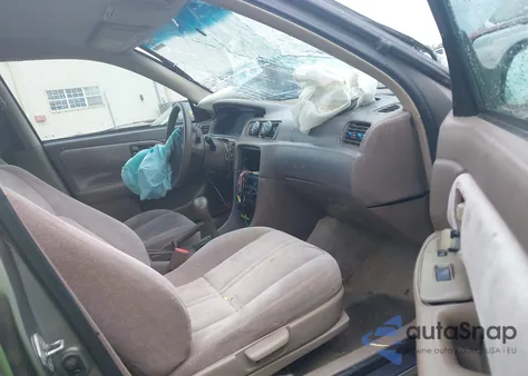 1998 Toyota Camry Le from USA, damaged, VIN 4T1BG22KXWU189980